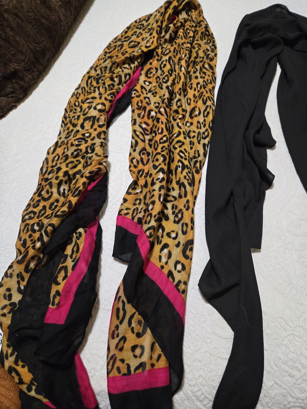 Lot Of Women's Scarves - Stylish Women’s Wraps - Picture 7 of 7